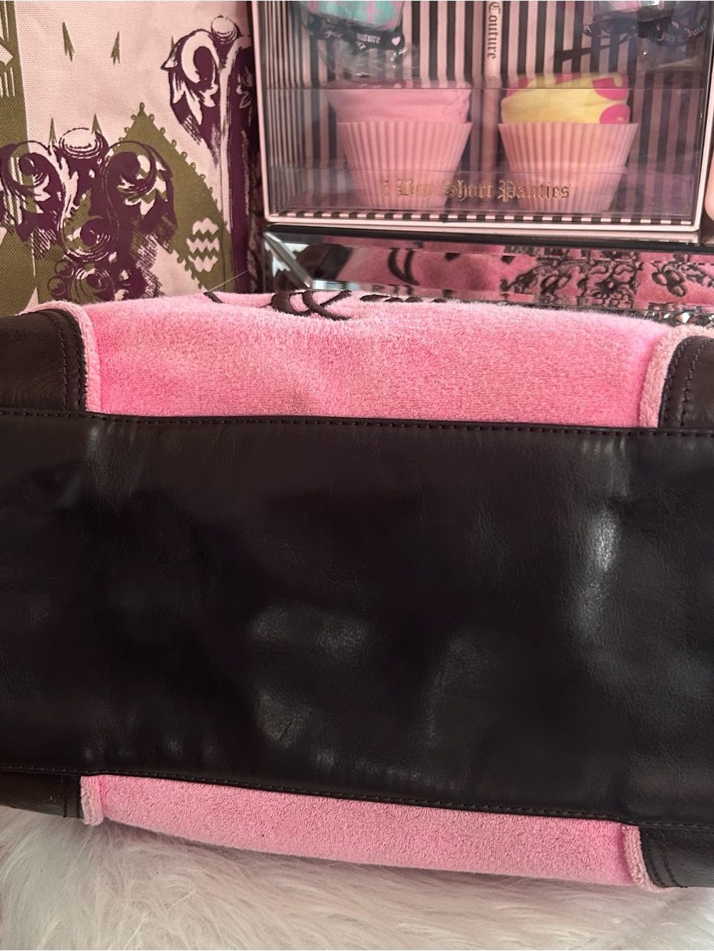Vintage 2010 Juicy Couture Bubblegum Pink Terry Daydreamer Bag Key Charm SOLD!!! - Picture 11 of 16